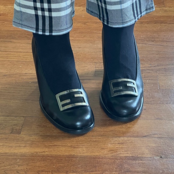 vintage fendi heels - Picture 1 of 4